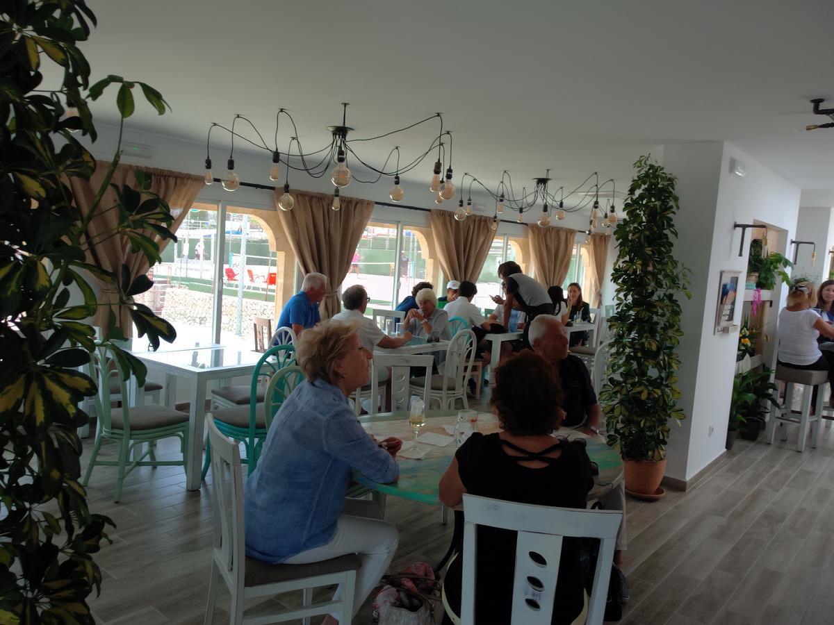 Solpark Tenis Sl Pension Moraira Extérieur photo